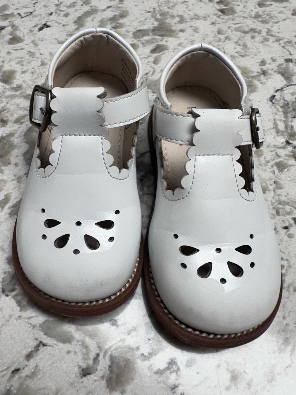 White Leather-Style Girls' Mary Jane Dress Shoes with Scallop Strap